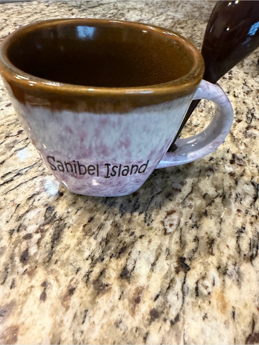 Two-Tone Ceramic Mug – Brown Interior with Pink Exterior